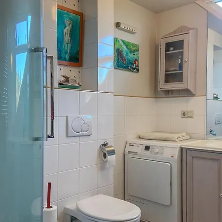 Cozy In Aan Zee With Kitchen